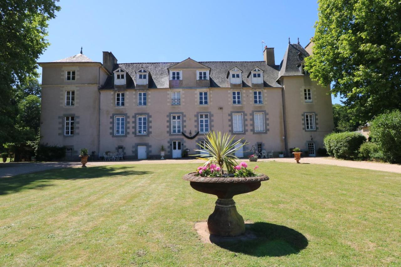 Chateau Du Golf De La Freslonniere Le Rheu Exterior photo